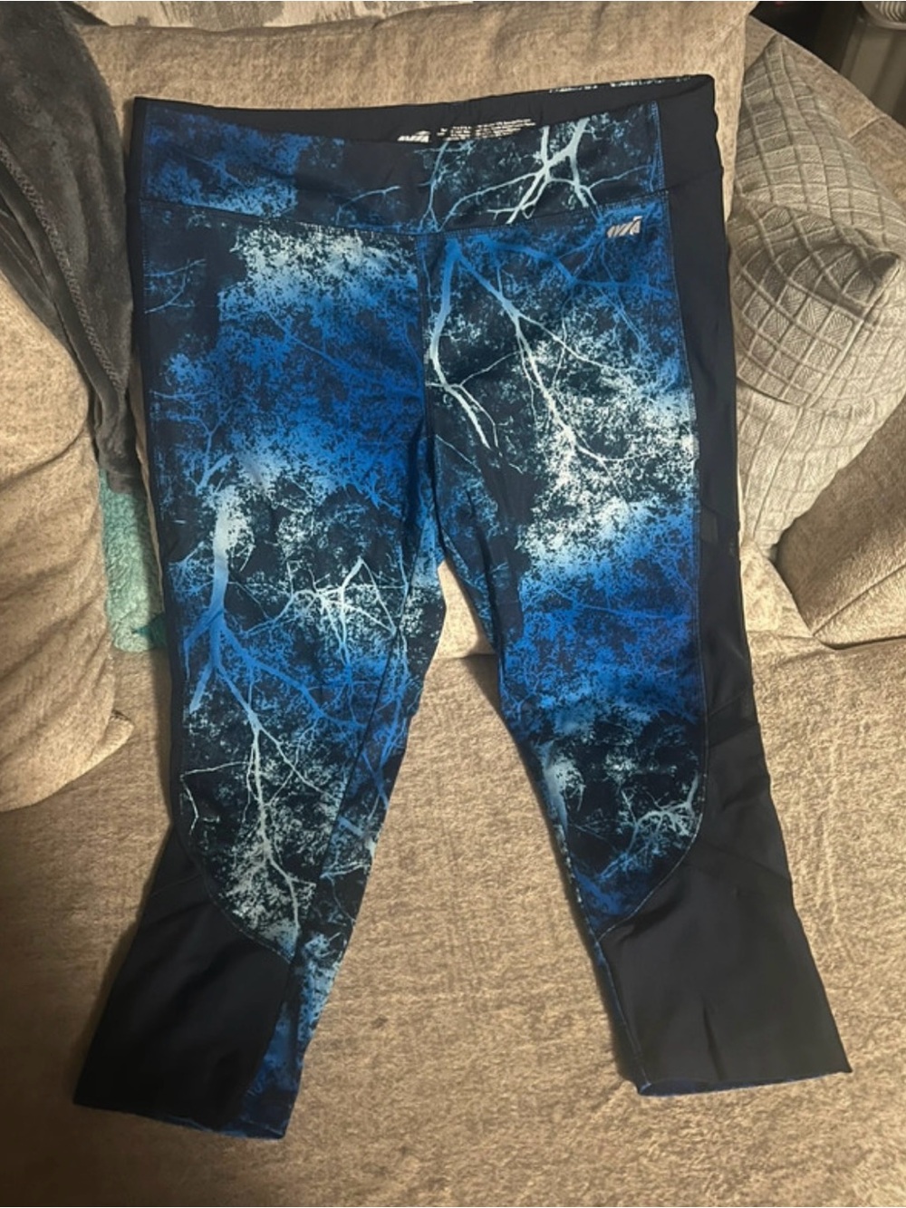 Avia Women's Blue Tree Branch Print Mesh Crop Leggings
